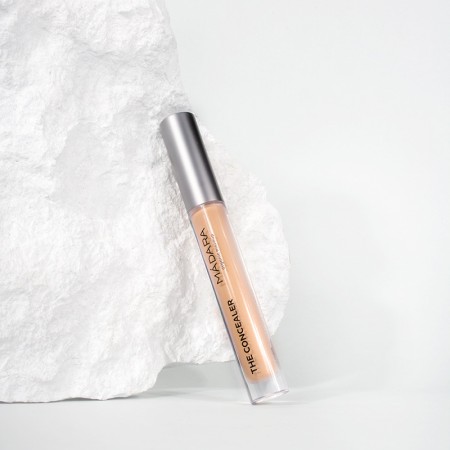 The Concealer 45 Almond anticearcan (4 ml), Madara