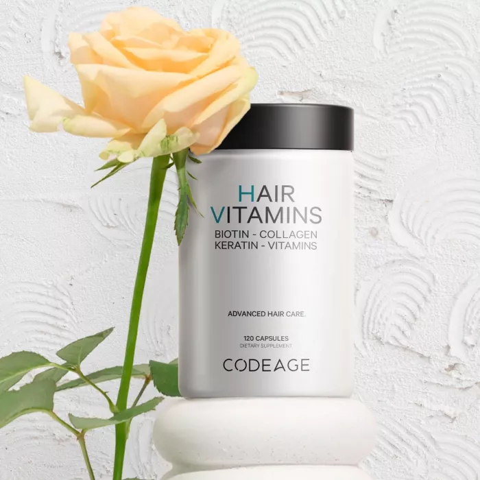 Codeage Hair Vitamins - Biotin 10000 Mcg - Collagen - Keratin & Multivitamins, Complex De Multivitamine Pentru Sanatatea Parului, 120 Cps Codeage Hair Vitamins - Biotin 10000 Mcg - Collagen - Keratin & Multivitamins, Complex De Multivitamine Pentru Sanatatea Parului, 120 Cps