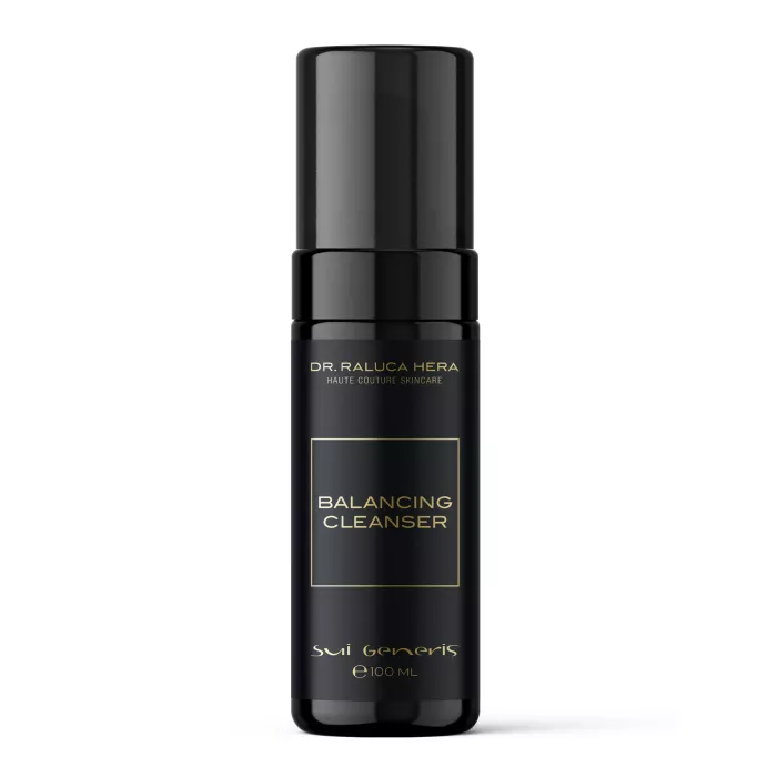 Spumă De Curățare Cu Exfoliere Blândă